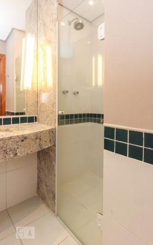 Studio à venda com 33m², 1 quarto e 1 vaga Studio à venda com 33m², 1 quarto e 1 vagaSuíte