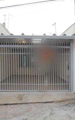 Casa para alugar com 132m², 3 quartos e 2 vagas Casa para alugar com 132m², 3 quartos e 2 vagasFachada
