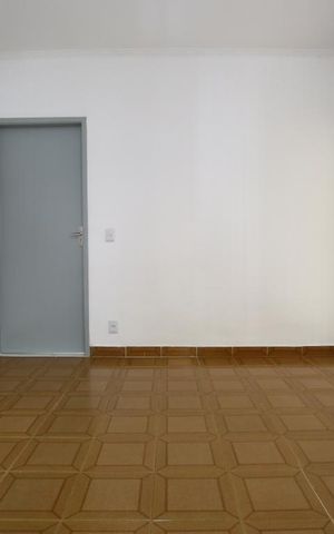 Casa para alugar com 132m², 3 quartos e 2 vagasSala