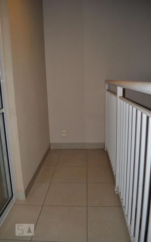 Apartamento para alugar com 28m², 1 quarto e sem vagaSacada