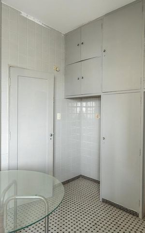 Apartamento à venda com 190m², 3 quartos e sem vagaCozinha
