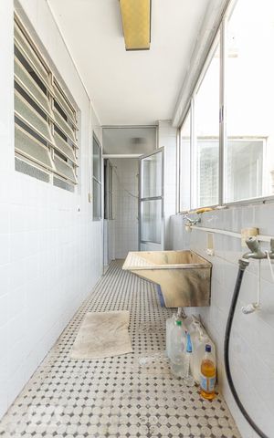 Apartamento à venda com 190m², 3 quartos e sem vagaÁrea Serviço