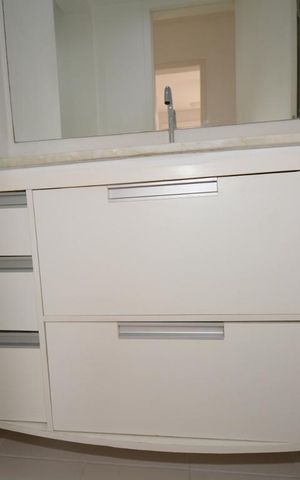 Apartamento para alugar com 55m², 2 quartos e 1 vagaBanheiro