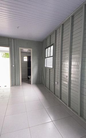 Casa para alugar com 160m², 8 quartos e 4 vagasSala