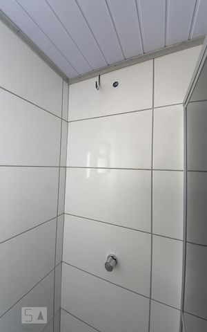 Casa para alugar com 160m², 8 quartos e 4 vagasBanheiro