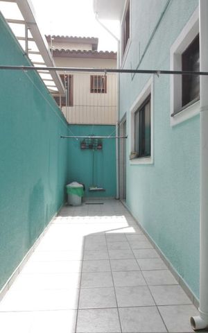 Casa à venda com 169m², 3 quartos e 3 vagasÁrea Externa