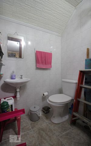 Casa à venda com 169m², 3 quartos e 3 vagasBanheiro de Serviço