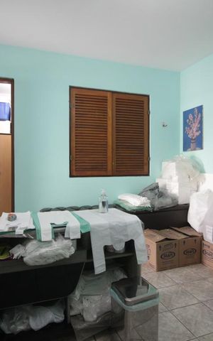 Casa à venda com 169m², 3 quartos e 3 vagasQuarto de Serviço