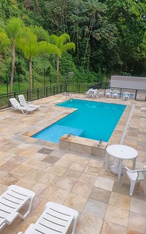 Apartamento à venda com 45m², 2 quartos e sem vagaÁrea comum - Piscina