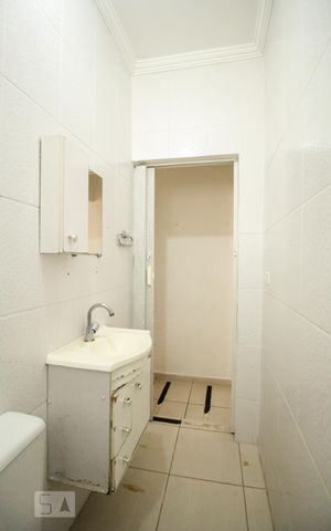 Casa à venda com 180m², 3 quartos e sem vagaCasa 2 - Banheiro