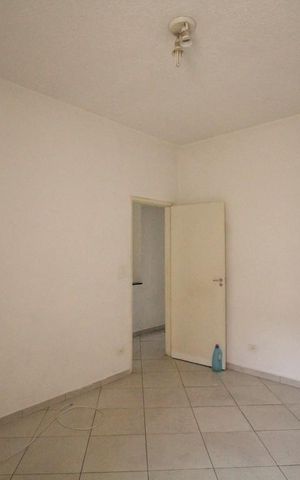 Casa à venda com 180m², 3 quartos e sem vagaCasa 1 - Quarto 1