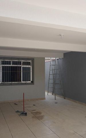 Casa à venda com 170m², 3 quartos e 4 vagas Casa à venda com 170m², 3 quartos e 4 vagasGaragem