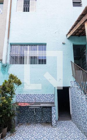 Casa à venda com 243m², 3 quartos e 2 vagas Casa à venda com 243m², 3 quartos e 2 vagasÁrea externa