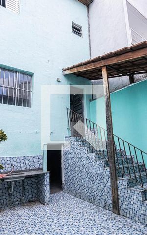 Casa à venda com 243m², 3 quartos e 2 vagas Casa à venda com 243m², 3 quartos e 2 vagasÁrea externa