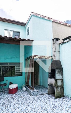 Casa à venda com 243m², 3 quartos e 2 vagas Casa à venda com 243m², 3 quartos e 2 vagasÁrea externa