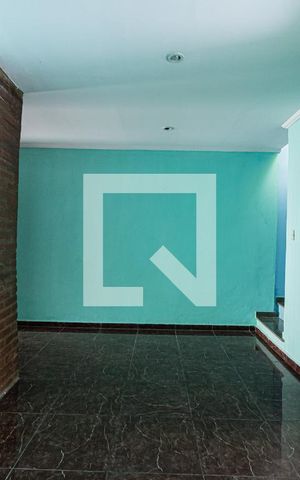 Casa à venda com 243m², 3 quartos e 2 vagas Casa à venda com 243m², 3 quartos e 2 vagasSala