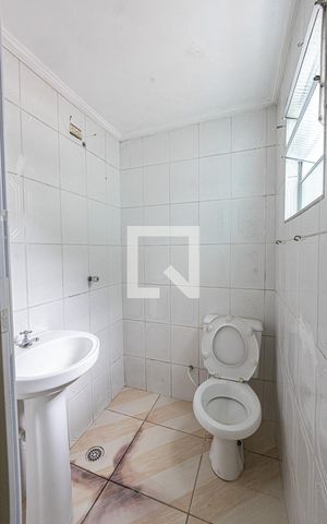 Casa à venda com 243m², 3 quartos e 2 vagas Casa à venda com 243m², 3 quartos e 2 vagasEdicola