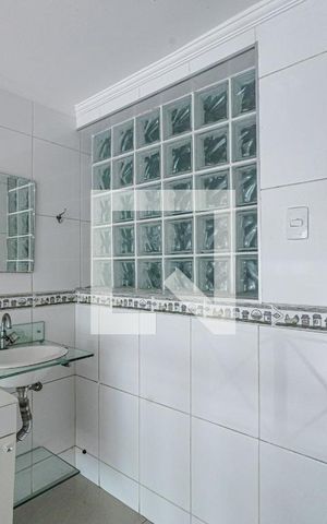 Casa à venda com 243m², 3 quartos e 2 vagas Casa à venda com 243m², 3 quartos e 2 vagasLavabo