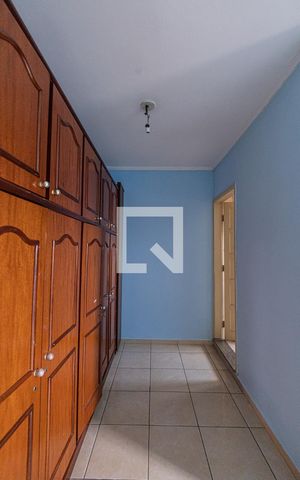 Casa à venda com 243m², 3 quartos e 2 vagas Casa à venda com 243m², 3 quartos e 2 vagasSuite