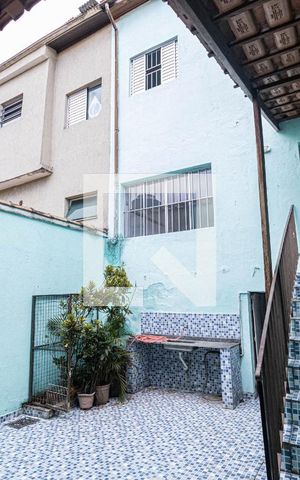 Casa à venda com 243m², 3 quartos e 2 vagas Casa à venda com 243m², 3 quartos e 2 vagasÁrea externa