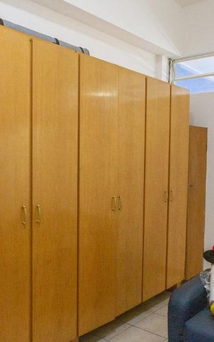 Casa à venda com 350m², 4 quartos e 2 vagas Casa à venda com 350m², 4 quartos e 2 vagasQuarto 4