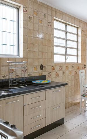 Casa à venda com 350m², 4 quartos e 2 vagas Casa à venda com 350m², 4 quartos e 2 vagasCozinha