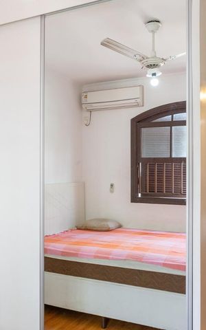 Casa à venda com 350m², 4 quartos e 2 vagas Casa à venda com 350m², 4 quartos e 2 vagasQuarto 3