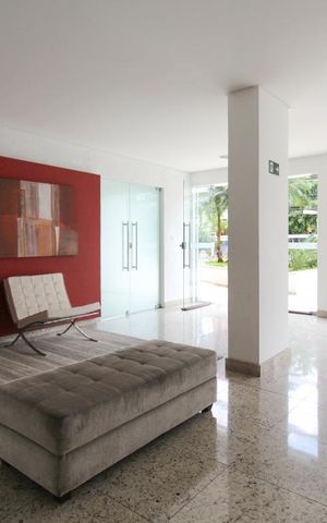 Apartamento à venda com 77m², 2 quartos e 1 vaga Apartamento à venda com 77m², 2 quartos e 1 vagaHall