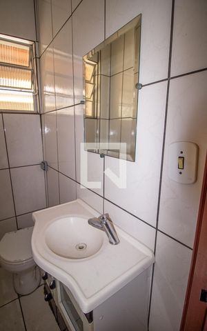 Casa para alugar com 240m², 3 quartos e 2 vagasBanheiro 1