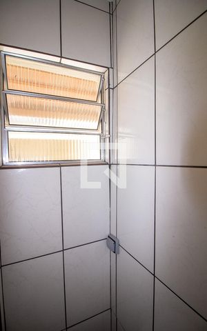 Casa para alugar com 240m², 3 quartos e 2 vagasBanheiro 1