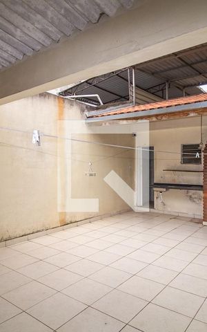 Casa para alugar com 240m², 3 quartos e 2 vagasÁrea Externa