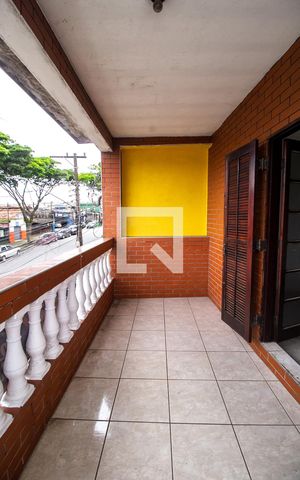 Casa para alugar com 240m², 3 quartos e 2 vagasSacada