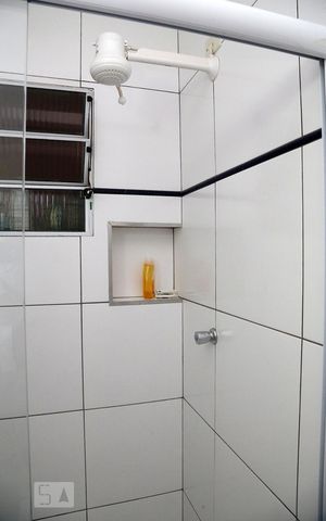 Casa à venda com 120m², 2 quartos e 2 vagasBanheiro 2