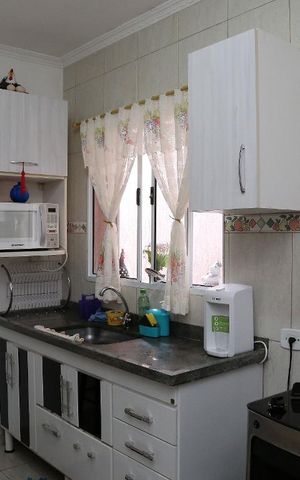 Casa à venda com 120m², 2 quartos e 2 vagasCozinha