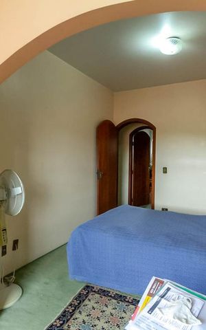 Casa à venda com 570m², 4 quartos e 4 vagas Casa à venda com 570m², 4 quartos e 4 vagasSuíte 4