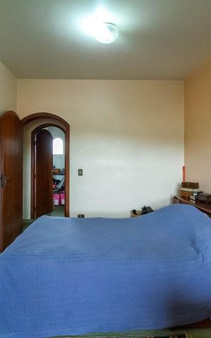 Casa à venda com 570m², 4 quartos e 4 vagas Casa à venda com 570m², 4 quartos e 4 vagasSuíte 4