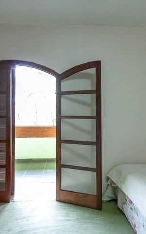 Casa à venda com 570m², 4 quartos e 4 vagas Casa à venda com 570m², 4 quartos e 4 vagasSuíte 1