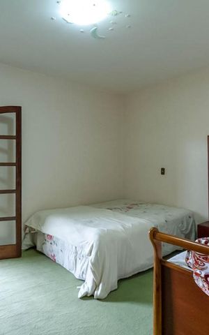 Casa à venda com 570m², 4 quartos e 4 vagas Casa à venda com 570m², 4 quartos e 4 vagasSuíte 1