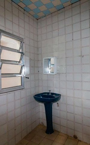 Casa para alugar com 60m², 2 quartos e sem vaga Casa para alugar com 60m², 2 quartos e sem vagaBanheiro
