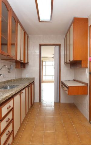 Apartamento à venda com 106m², 2 quartos e 1 vagaCozinha