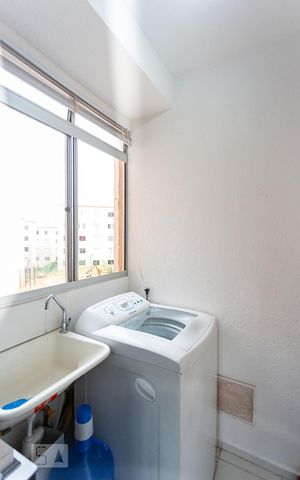 Apartamento para alugar com 42m², 2 quartos e sem vaga Apartamento para alugar com 42m², 2 quartos e sem vagaÁrea de Serviço