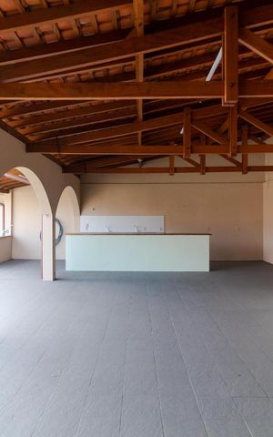 Casa à venda com 980m², 6 quartos e 8 vagas Casa à venda com 980m², 6 quartos e 8 vagasÁrea Gourmet
