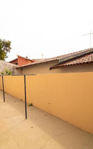 Casa à venda com 980m², 6 quartos e 8 vagas Casa à venda com 980m², 6 quartos e 8 vagasÁrea de Serviço Externa