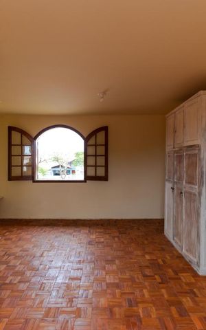 Casa à venda com 980m², 6 quartos e 8 vagas Casa à venda com 980m², 6 quartos e 8 vagasSuíte 01