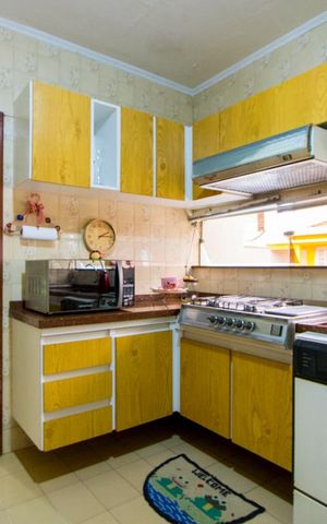 Casa à venda com 320m², 4 quartos e 6 vagas Casa à venda com 320m², 4 quartos e 6 vagasCozinha
