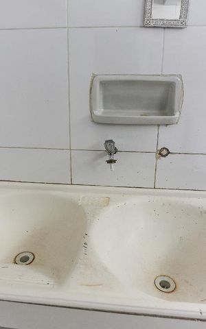 Casa à venda com 150m², 5 quartos e 3 vagas Casa à venda com 150m², 5 quartos e 3 vagasArea de Serviço