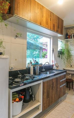 Casa à venda com 150m², 5 quartos e 3 vagas Casa à venda com 150m², 5 quartos e 3 vagasCozinha 1 Edicula