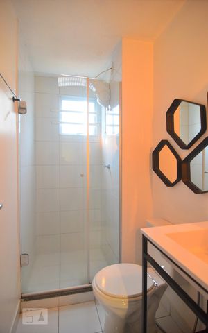 Apartamento à venda com 76m², 2 quartos e 1 vagaBanheiro
