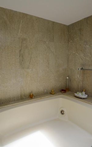 Apartamento à venda com 1080m², 6 quartos e 6 vagas Apartamento à venda com 1080m², 6 quartos e 6 vagasBanheiro da Suíte 1