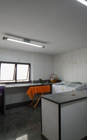 Apartamento à venda com 1080m², 6 quartos e 6 vagas Apartamento à venda com 1080m², 6 quartos e 6 vagasLavanderia